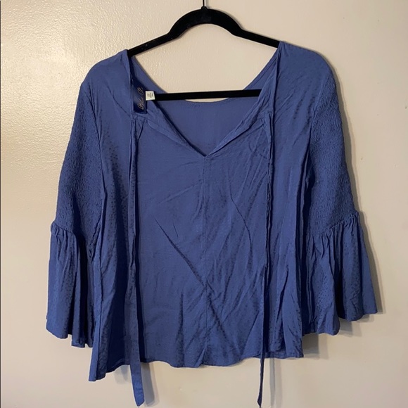 Francescas Shirt - Picture 2 of 3